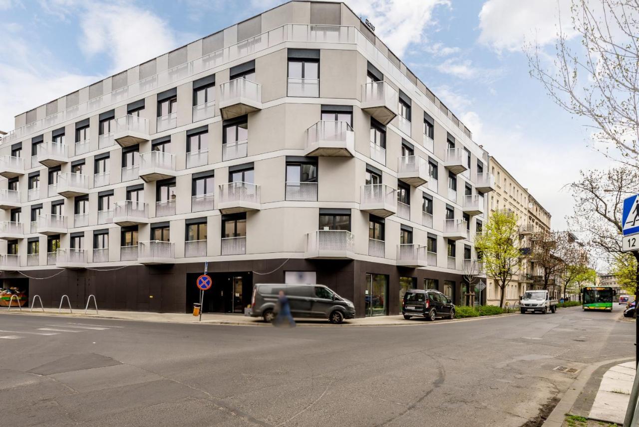 Apartments Poznan Fabryczna By Renters Luaran gambar